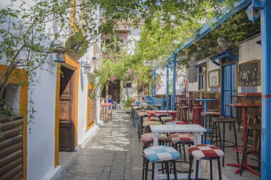 Kaş kasaba renkli Bar street view. Kaş'a Türkiye'de popüler turistik yer.