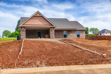 Bir ev yapım aşamasında yeni bir alt yatay çekim.