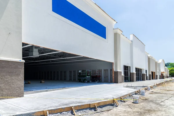 Construction New Strip Shopping Center Nearing Completion — Stock Photo, Image