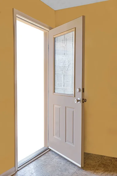 Door to Anywhere — Stock Photo, Image