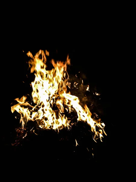 Вогонь Великий Вогонь Темряві Фону — стокове фото