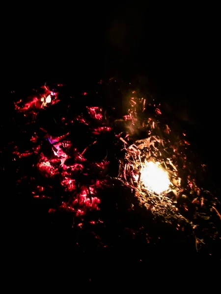 Tűz Nagy Tűz Sötétben Háttérben — Stock Fotó