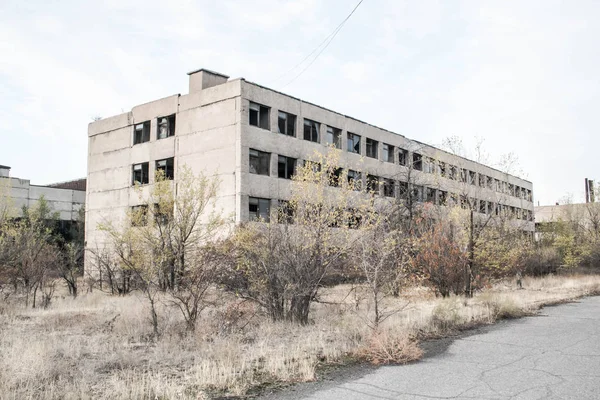 Antigua Casa Ruinas Abandonada Sin Ventanas Puertas Locales Residenciales Para —  Fotos de Stock