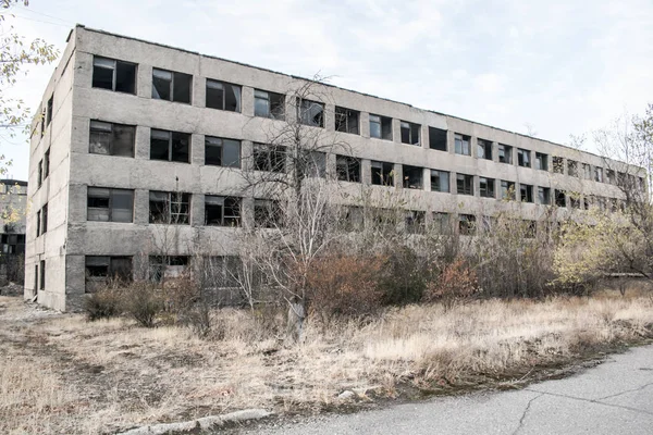 Antigua Casa Ruinas Abandonada Sin Ventanas Puertas Locales Residenciales Para —  Fotos de Stock