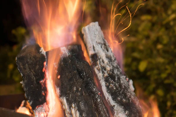 Fogo Queimado Cinzas Cinzas Madeira Para Fundo Design — Fotografia de Stock