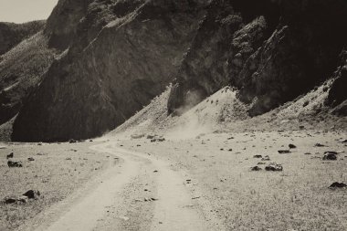 Siyah-beyaz fotoğraf altında hangi antik altay, Altay Cumhuriyeti, Rusya'nın toprak yol