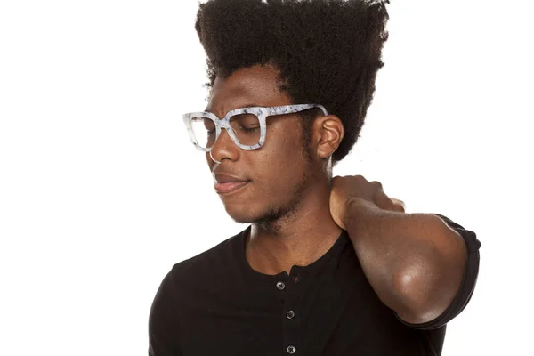 Portréja Egy Fiatal Afroamerikai Férfi Fáj Nyaka Fehér Alapon — Stock Fotó