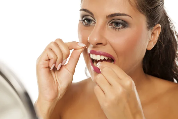 Young Beautiful Woman Cleans Her Teeth Dental Floss — Stock Photo, Image