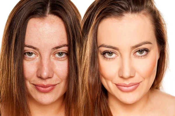 Hermosa Mujer Sonriente Mediana Edad Sin Maquillaje Sobre Fondo Blanco —  Fotos de Stock