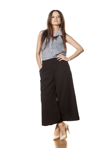 Portrait Young Beautiful Woman Baggy Trousers — Stock Photo, Image