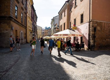 Lublin, Polonya - 27 Temmuz 2018: Sokakları ve mimari Lublin eski şehir. Lublin Polonya'dokuzuncu büyük şehridir.