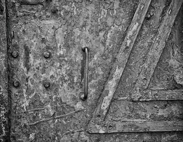 錆びた背景に古いペンキの残骸 — ストック写真