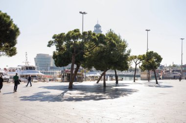 Barselona, İspanya - 22 Şubat 2019: Dow sokak görünümü