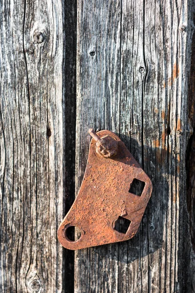 Vecchio elemento di arredamento in legno all'aperto — Foto Stock
