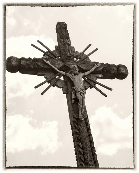 SIAULIAI, LITUANIA - 22 DE JUL DE 2018: La Crucifixión de Cristo en — Foto de Stock