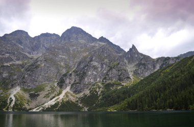  Dağlarda Morskie Oko (Deniz Gözü) Gölü