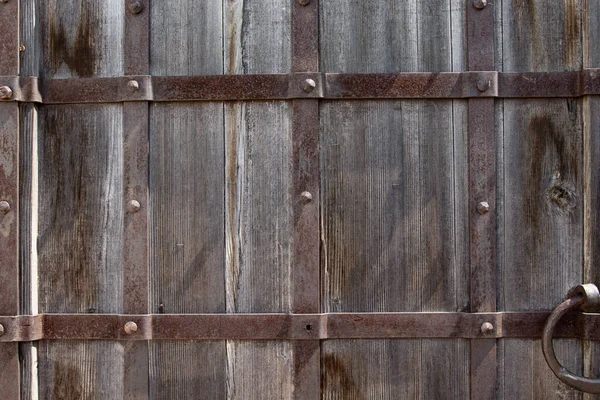 Κοντινό Πλάνο Εικόνα Της Παλιάς Ξύλινης Πόρτας Μεταλλικό Πόμολο Θραύσμα — Φωτογραφία Αρχείου