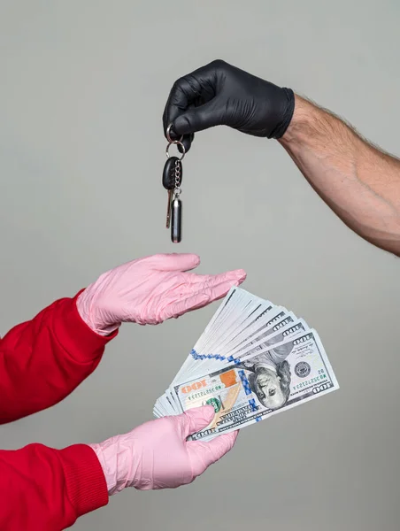 Car Selling Covid Pandemic Female Hand Holding Dollars Man Holding — Stock Photo, Image