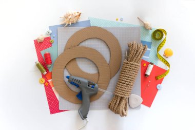 DIY instruction. Step by step tutorial. Making Summer decor - wreath of rope with sea stars made of felt. Craft tools and supplies. Step 5 clipart