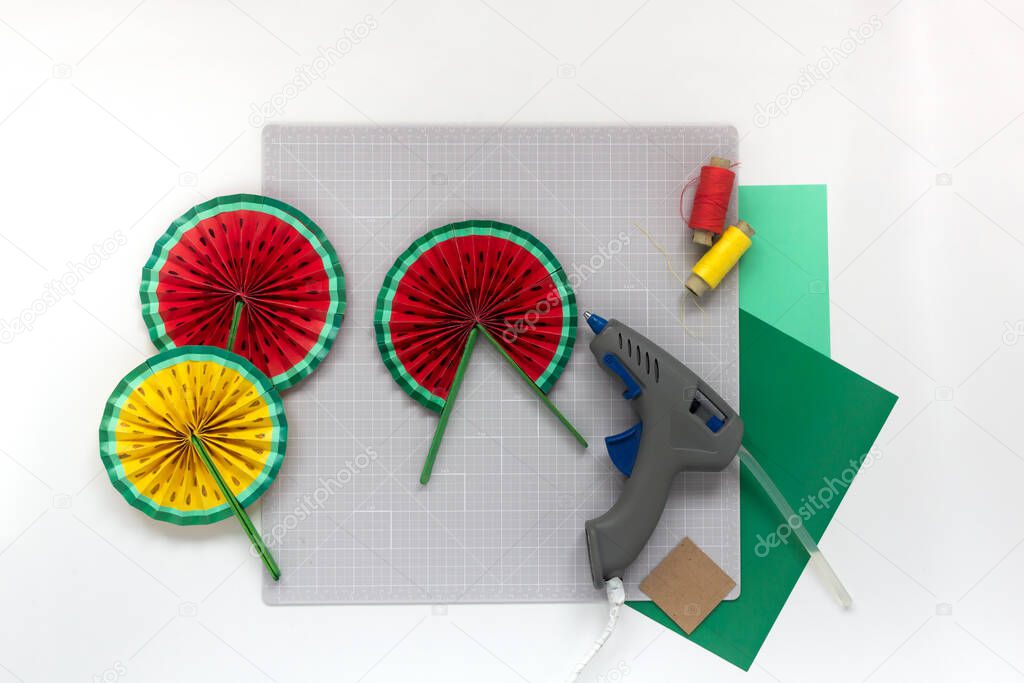 DIY instruction. Step by step tutorial. Making decor for summer birthday party - red and yellow watermelon fan. Craft tools and supplies. Step 8 -Final
