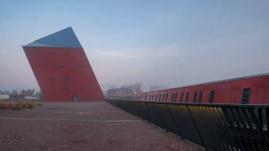 Gdansk, Polonya - 11/08/2018: The Museum Sisli havalarda İkinci Dünya Savaşı (Muzeum II Wojny Swiatowej).