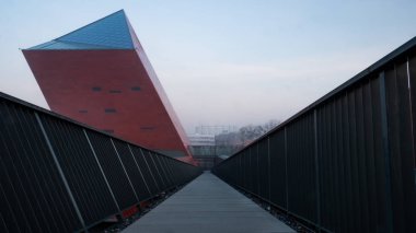 Gdansk, Polonya - 11/08/2018: The Museum Sisli havalarda İkinci Dünya Savaşı (Muzeum II Wojny Swiatowej).