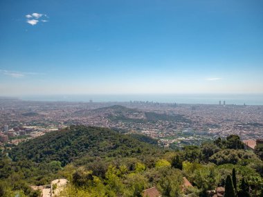 tibidabo, İspanya Barselona panoramik görünüm.
