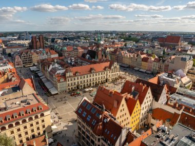 Wroclaw, Polonya Old Town mimaride doğal yaz hava Panoraması