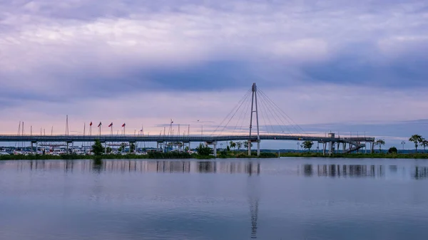 Puente Peatonal Moderno Puerto Gizycko Durante Amanecer Polonia — Foto de Stock