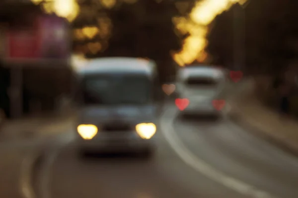 Yol ışıklar arabalar kalp motosiklet akşam defocus