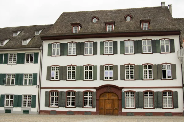 Sviçre Basel Kasabasının Şehir Merkezinde Eski Bina — Stok fotoğraf