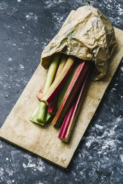 Fresh organic rhubarb — Stock Photo, Image