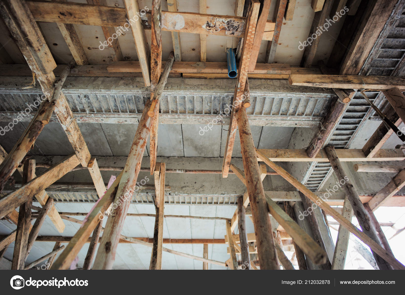 Perspective Structure House Construction Concrete Ceiling
