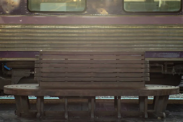 Selective Focus Old Wooden Vintage Chair Train Station Vacancy Wooden — Stock Photo, Image