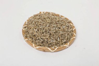 Beyaz arka plan üzerinde driend hamsi