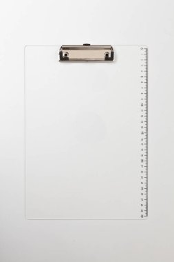 Beyaz arka plan üzerinde renkli Pano