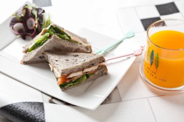 Diyet gıdalar çeşitli meyve ve yan dishs