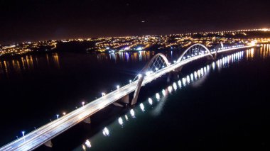 Jk Köprüsü üzerinde uçuş, brasilia kültürel mirası.