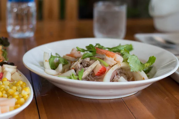 Sour & spicy vermicelli salad. — Stock Photo, Image