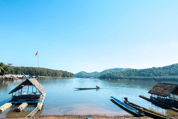 Balsa Bambú Flotando Lago Verano Viajar Verano Tailandia — Foto de Stock