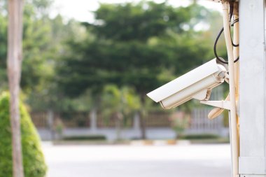 Güvenlik için devre televizyon kamerasını kapat.