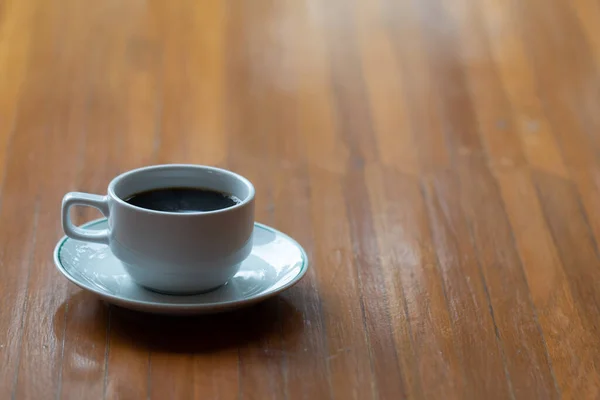 Cierre Una Taza Café Caliente Mesa Madera — Foto de Stock