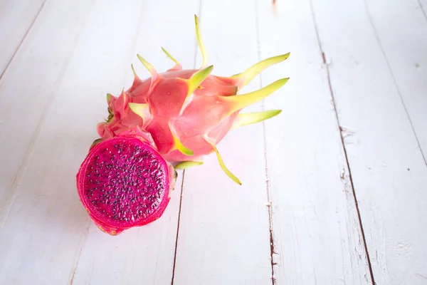 Drago Frutta Pitaya Frutta Sfondo Bianco — Foto Stock