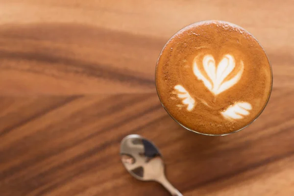 Piccolo Latte Art Kleinem Glas Auf Holztisch — Stockfoto