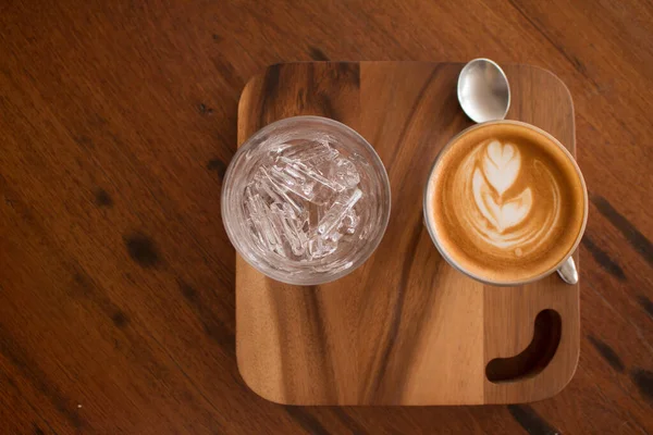 Piccolo Latte Art Dans Une Tasse Surplombant Beau Coeur Art — Photo