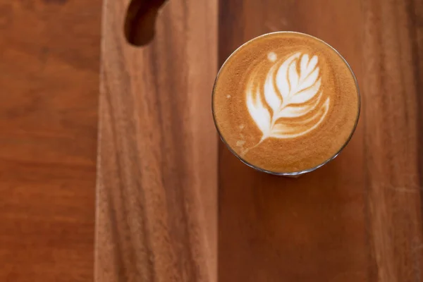 Piccolo Latte Art Kleinem Glas Auf Holztisch — Stockfoto