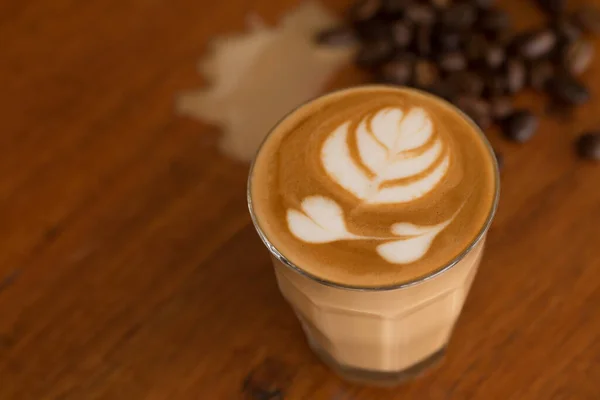 Kaffee Piccolo Latte Auf Holztisch Kaffeehaus — Stockfoto