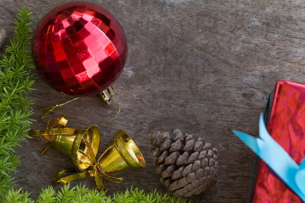 Árvore Natal Decorada Com Ornamentos Coloridos Design Copyspace Para Fazer — Fotografia de Stock