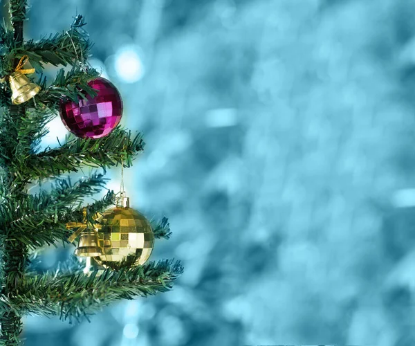 Árbol Navidad Decorado Con Adornos Coloridos Diseño Copyspace Para Hacer —  Fotos de Stock