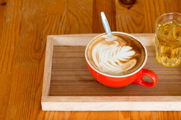 Latte Τέχνη Ένα Κύπελλο Συμπλήρωση Όμορφη Τέχνη Από Γάλα — Φωτογραφία Αρχείου